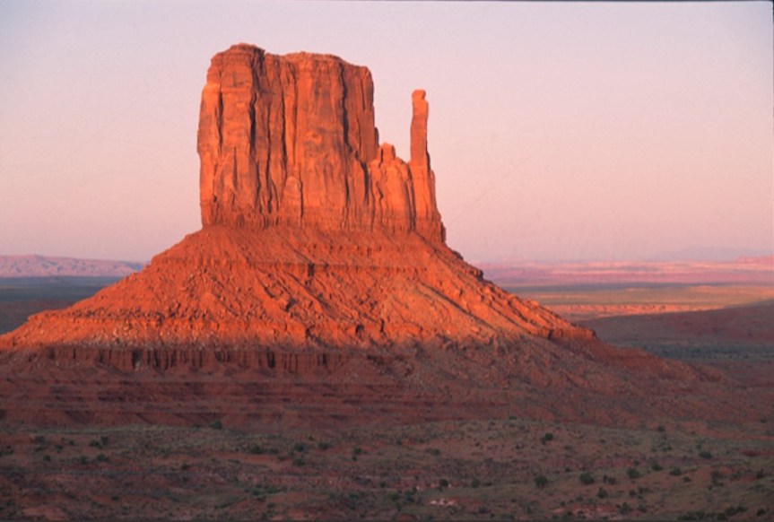 Excerpt: A Traveler’s Guide to Monument Valley&nbsp;(1993)